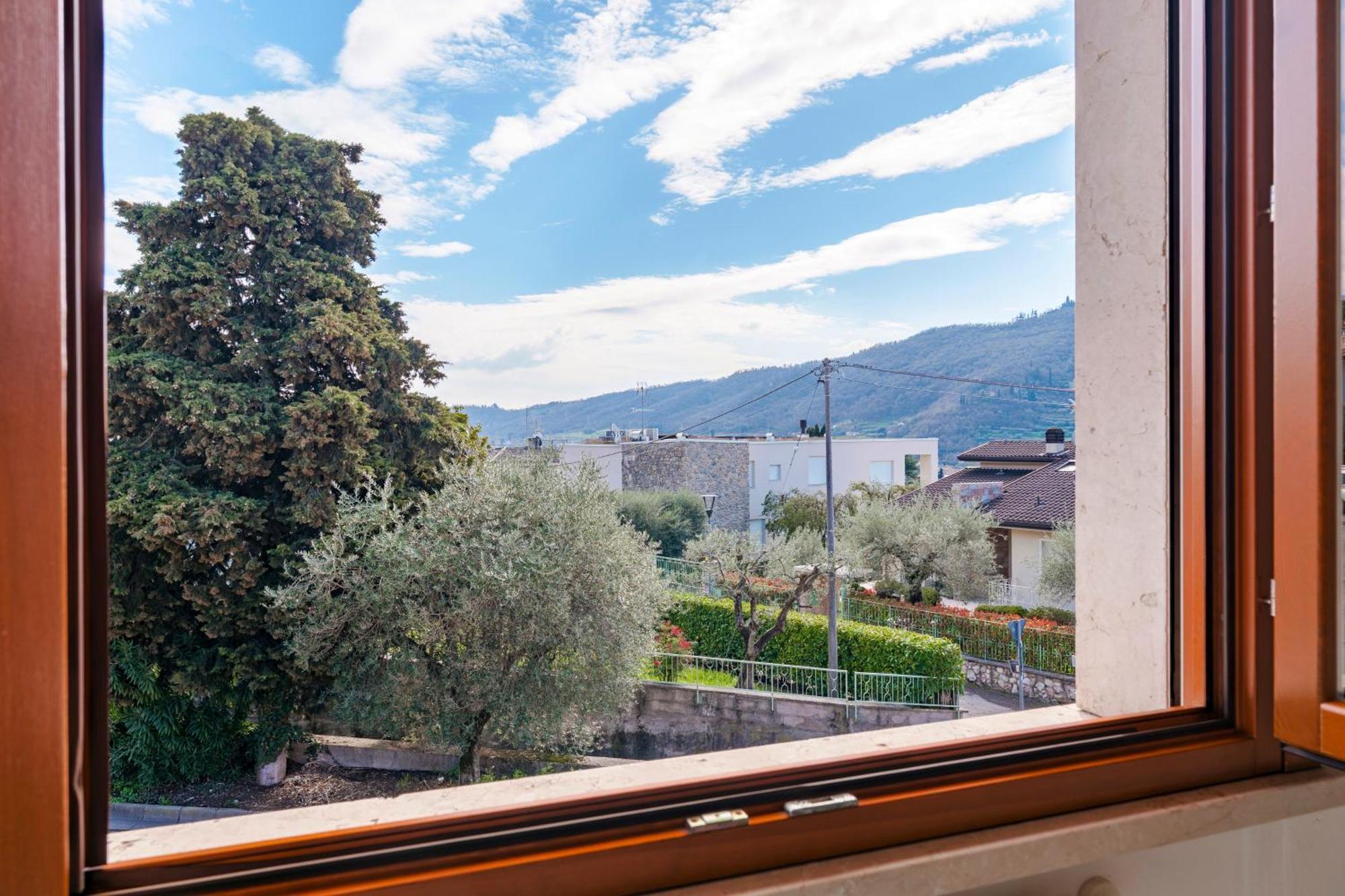 شقة Terrazza Di Garda - Regarda Travel المظهر الخارجي الصورة